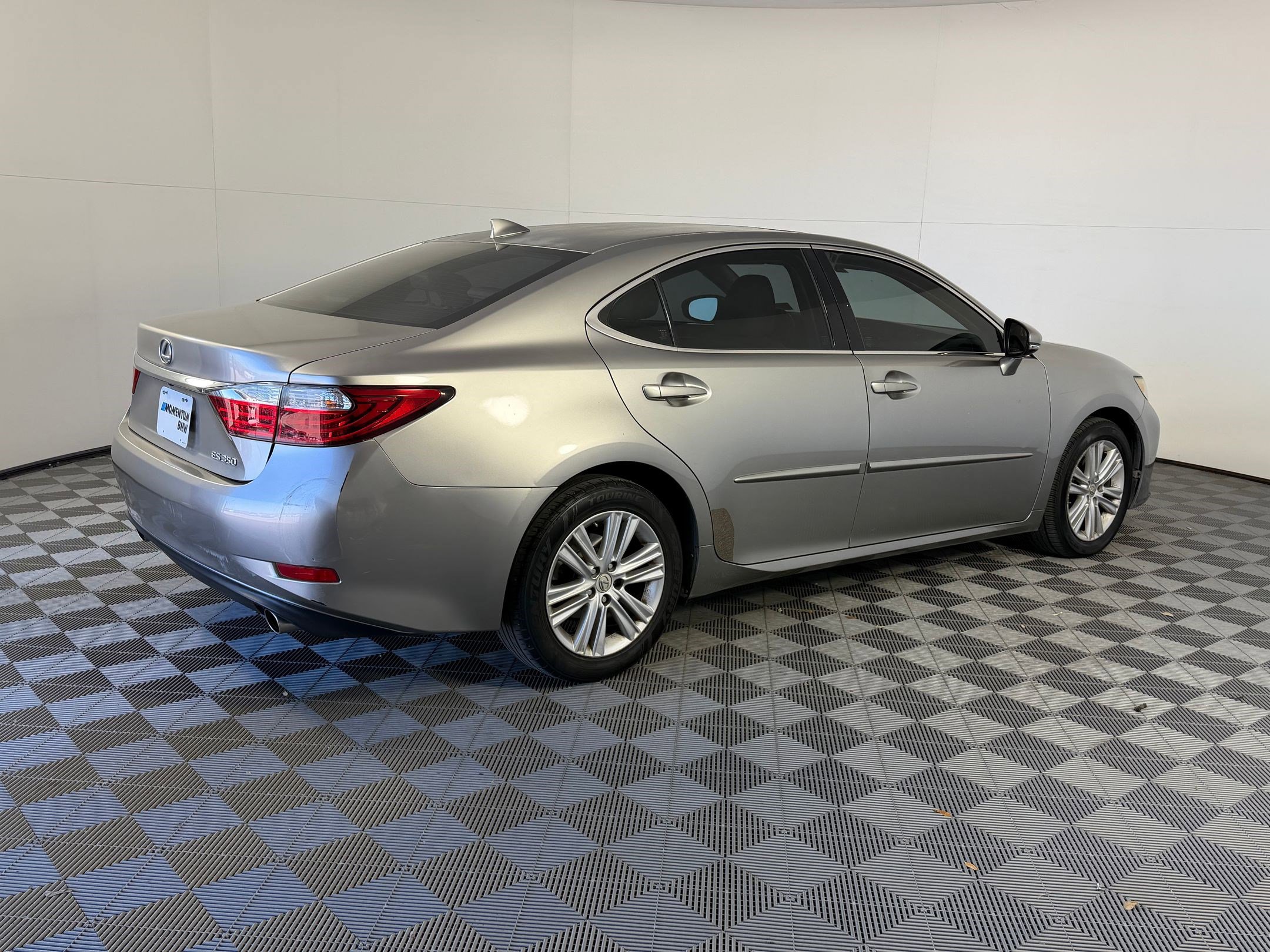 Used 2015 Lexus ES 350 Crafted Line image 9
