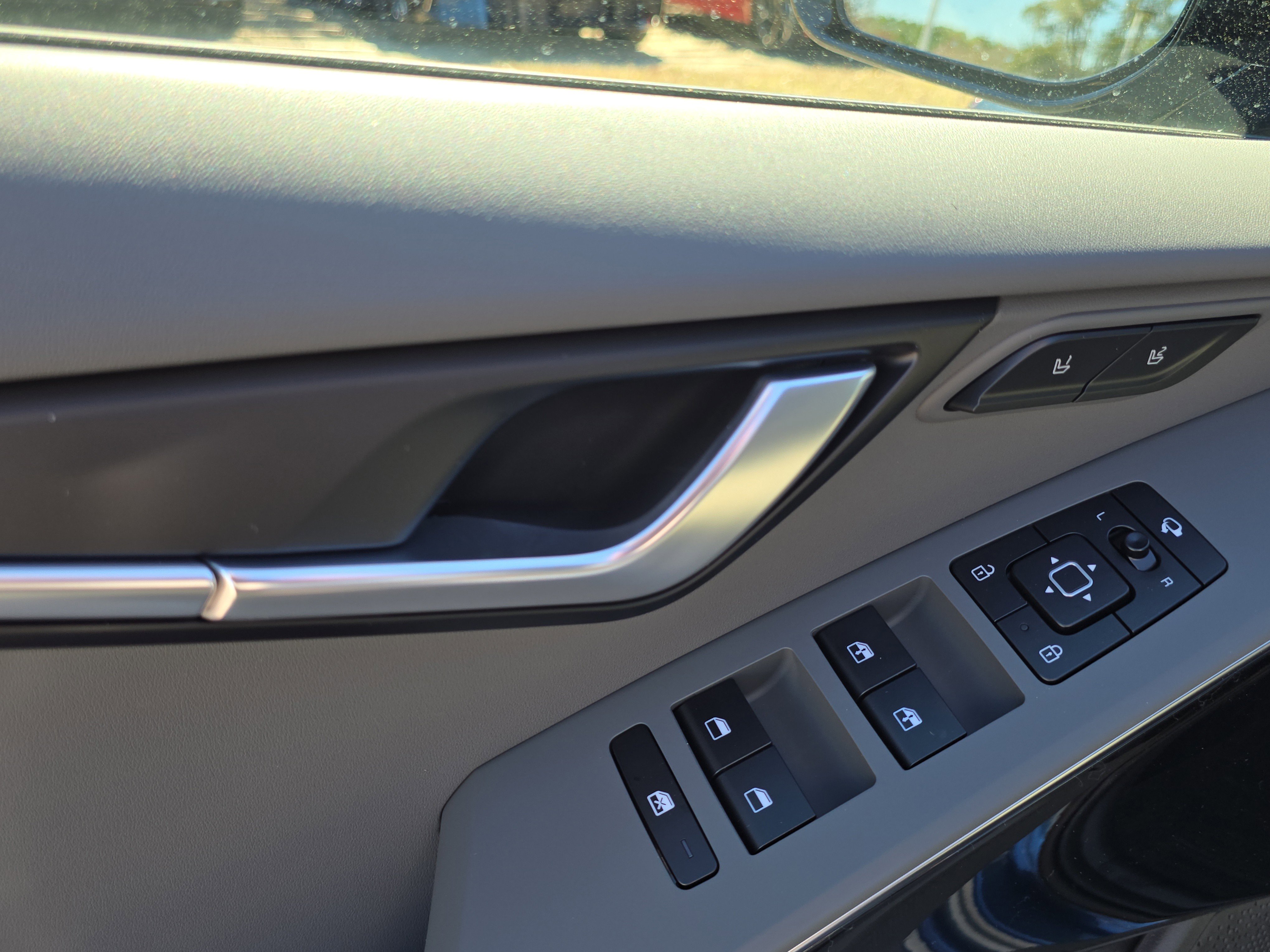 New 2026 Kia Niro SX Touring image 19