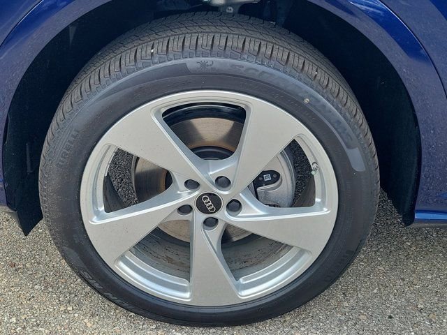 New 2025 Audi Q5 Premium Plus image 6