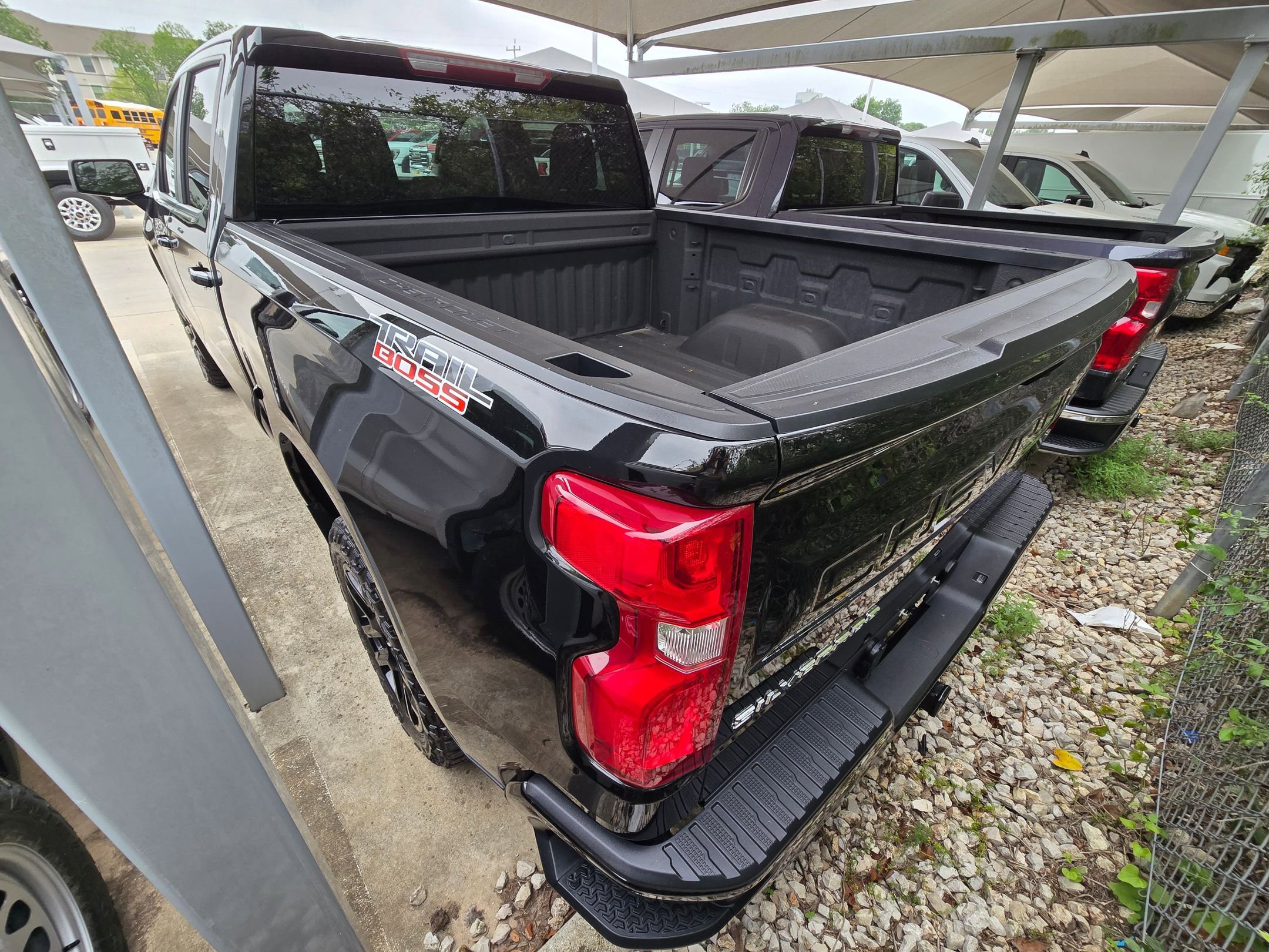 Used 2024 Chevrolet Silverado 1500 LT Trail Boss AWD/4WD image 7