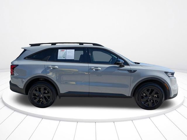 Used 2023 Kia Sorento S image 3