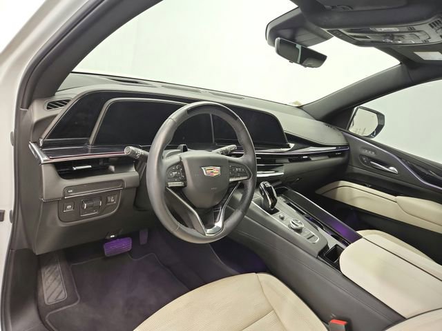 Used 2024 Cadillac Escalade Sport RWD image 17