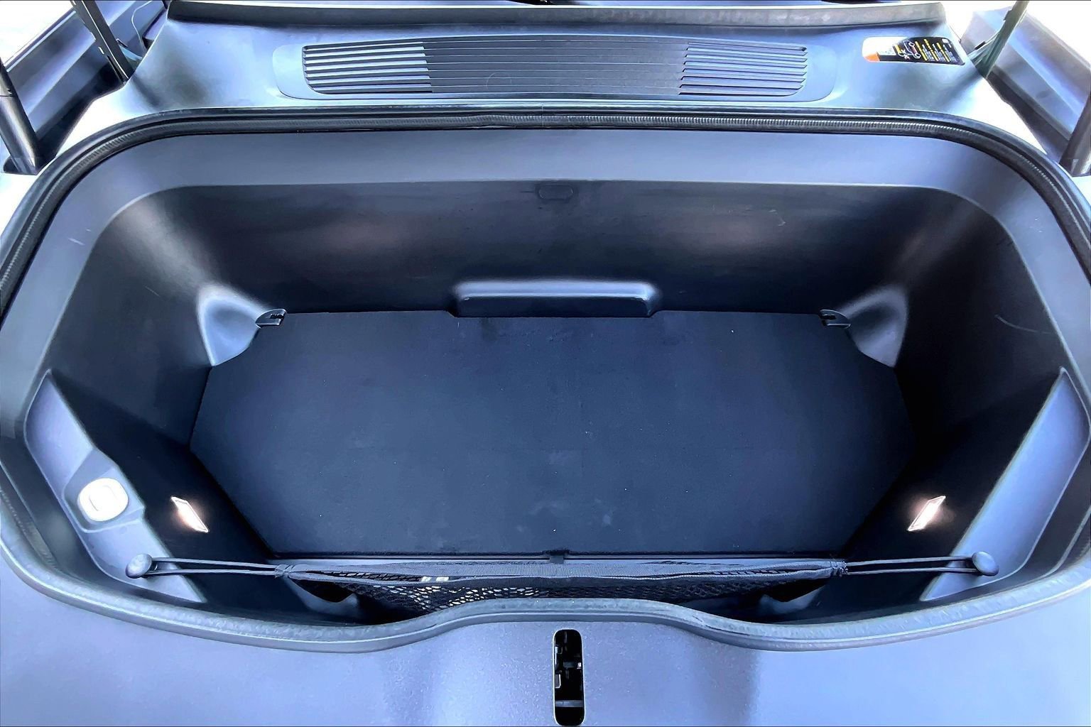 Used 2024 Rivian R1S Adventure AWD/4WD image 10