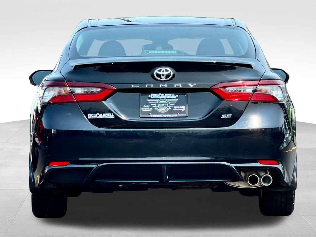 Used 2024 Toyota Camry SE FWD image 6