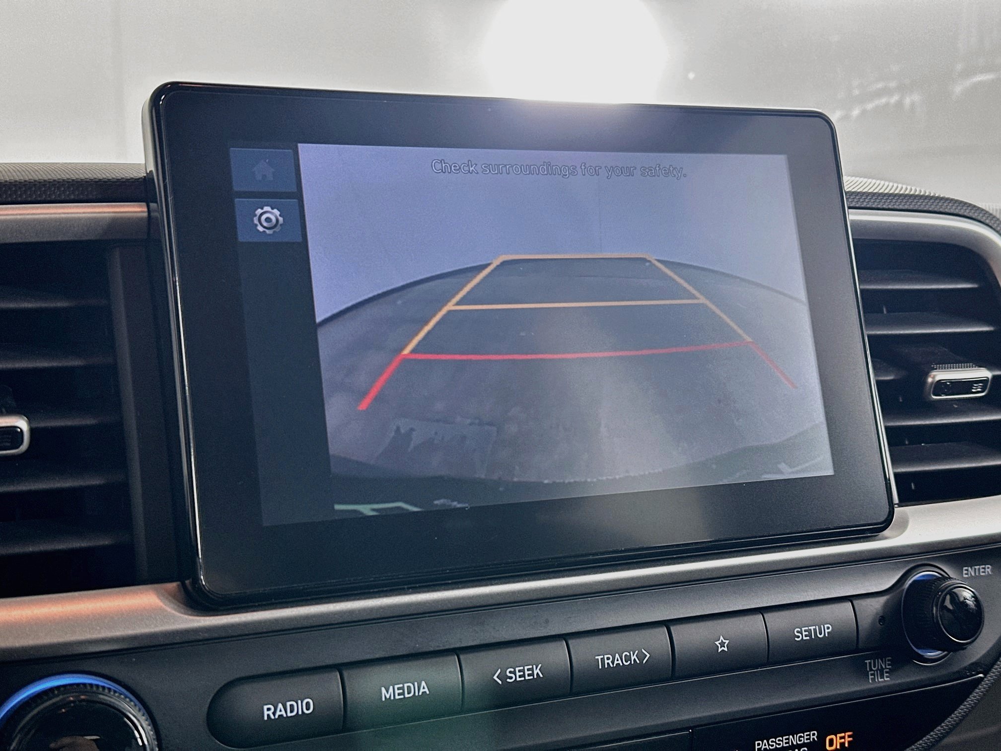 Used 2025 Hyundai Venue SEL FWD image 22