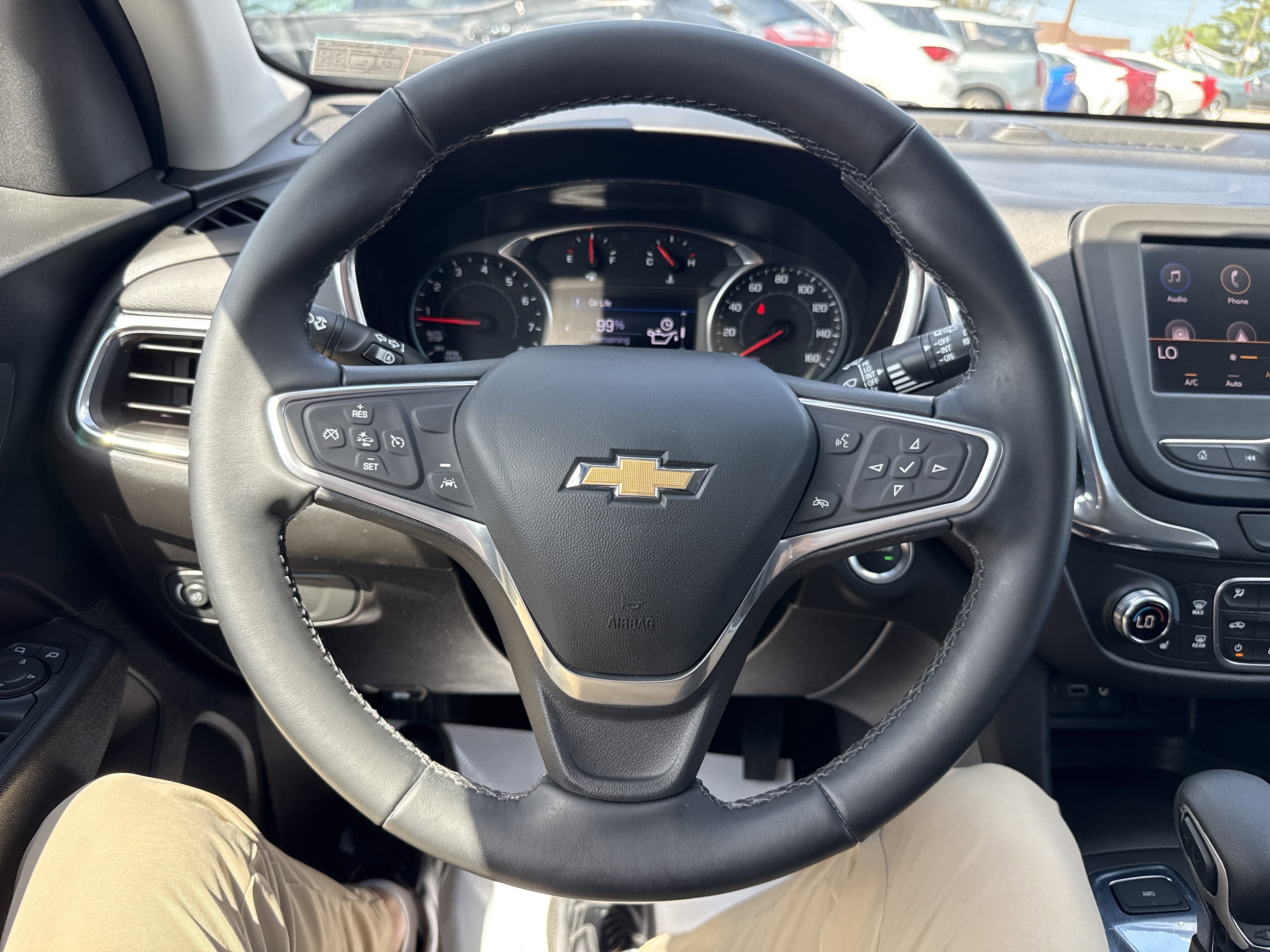 Used 2023 Chevrolet Equinox LT AWD/4WD image 17