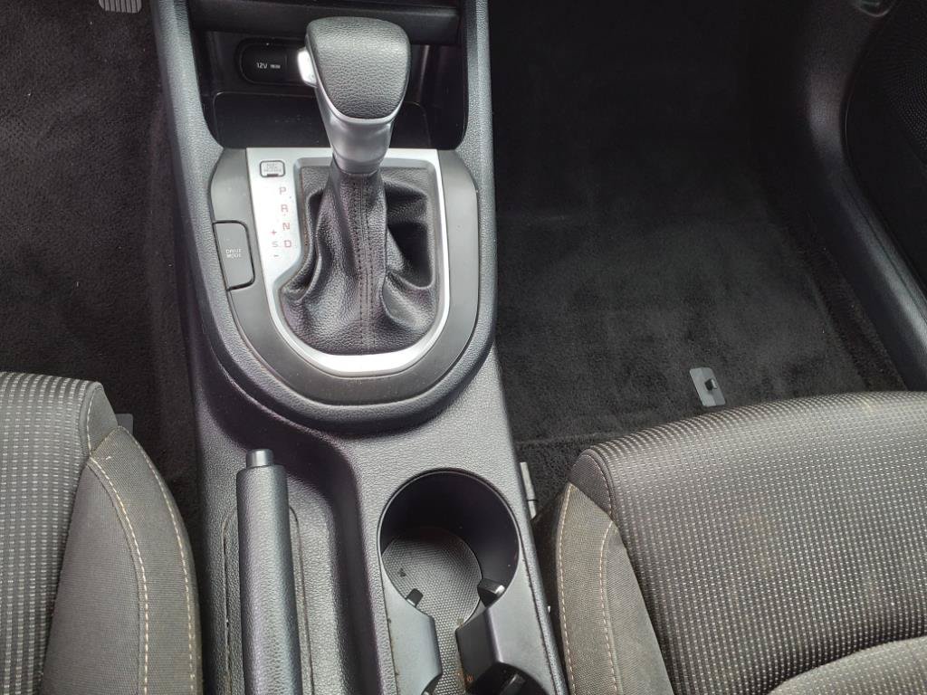 Used 2019 Kia Forte LXS FWD image 18