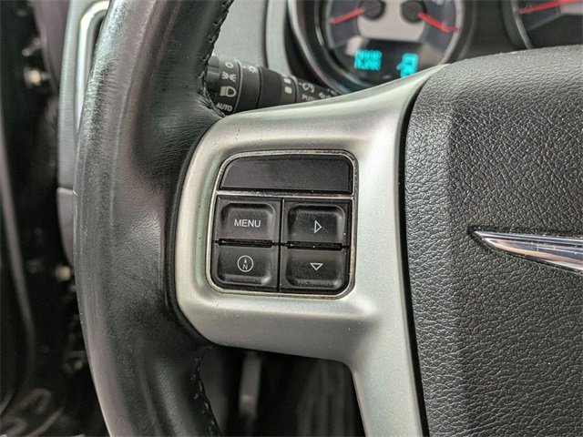 Used 2014 Chrysler 200 Touring image 18