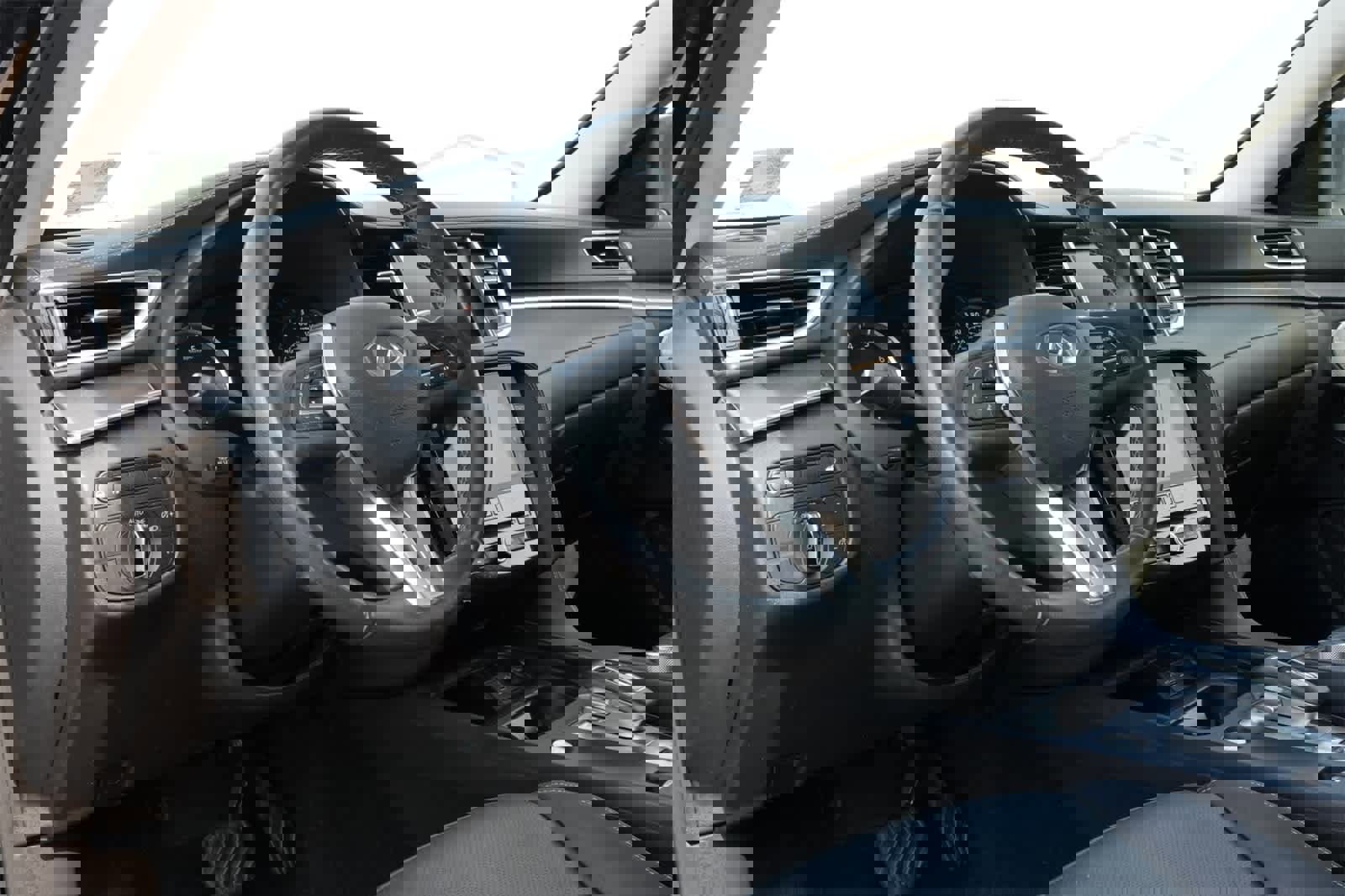 Certified 2023 INFINITI QX50 Luxe image 15