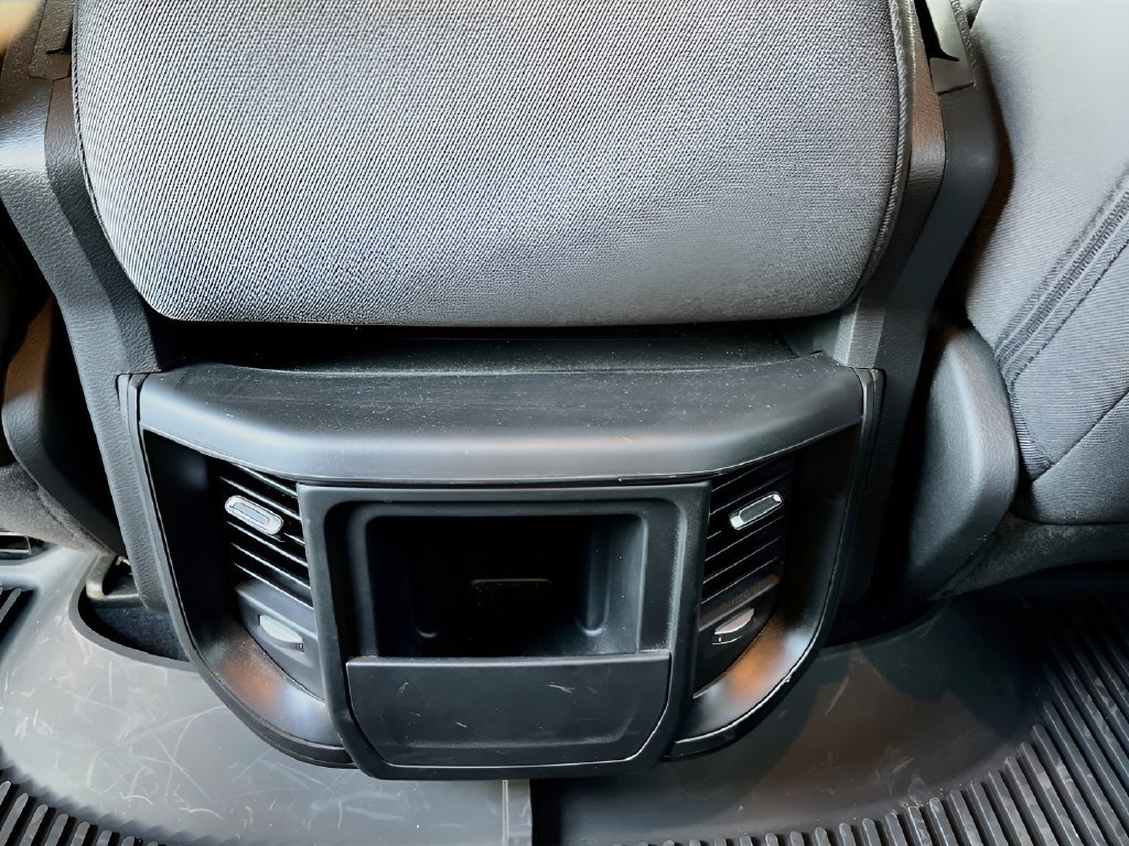 Used 2025 RAM 1500 Big Horn AWD/4WD image 23
