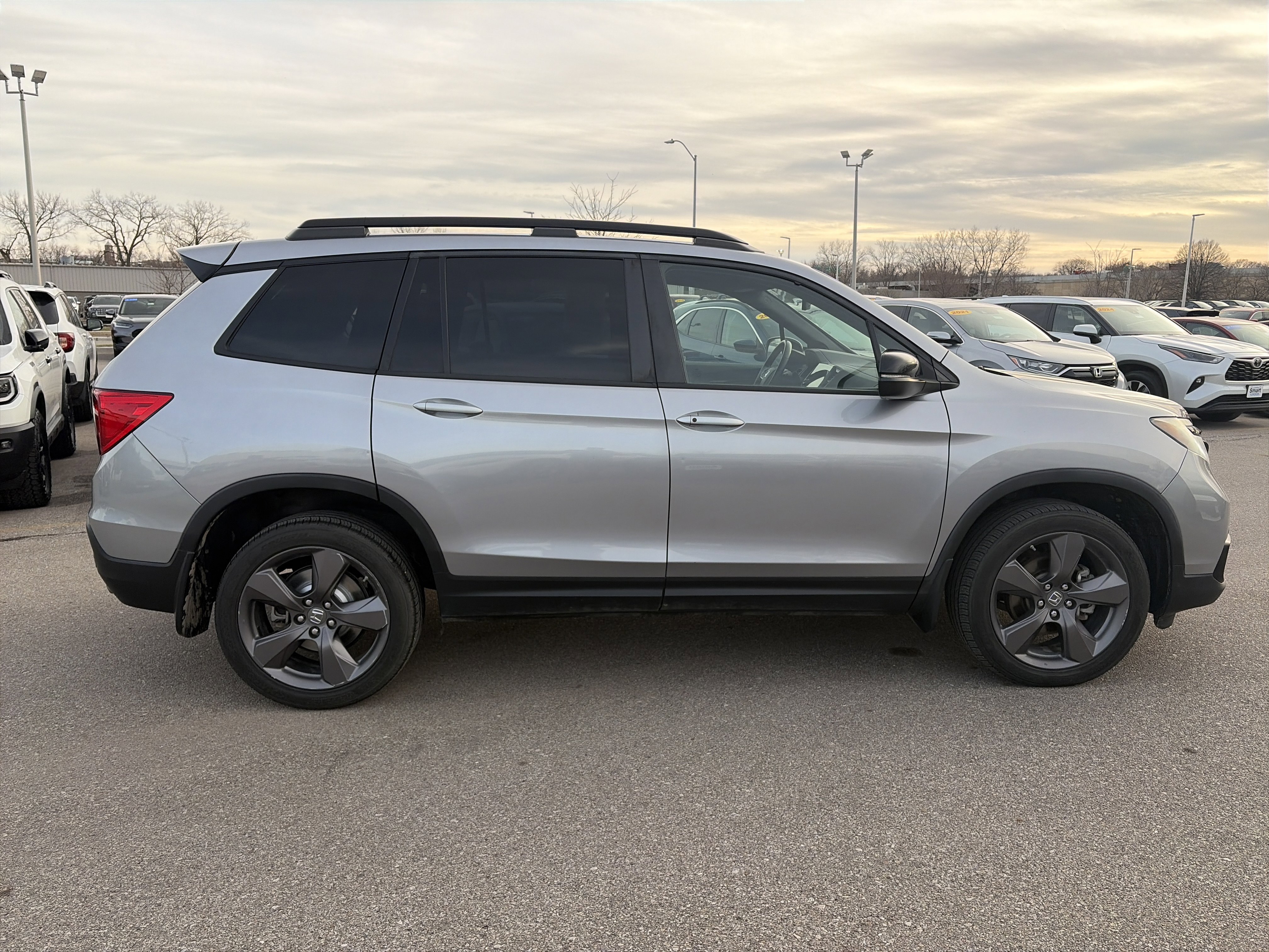 Used 2020 Honda Passport Touring image 4