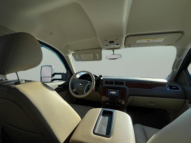 Used 2014 Chevrolet Silverado 2500 LTZ w/ LTZ Plus Package image 33