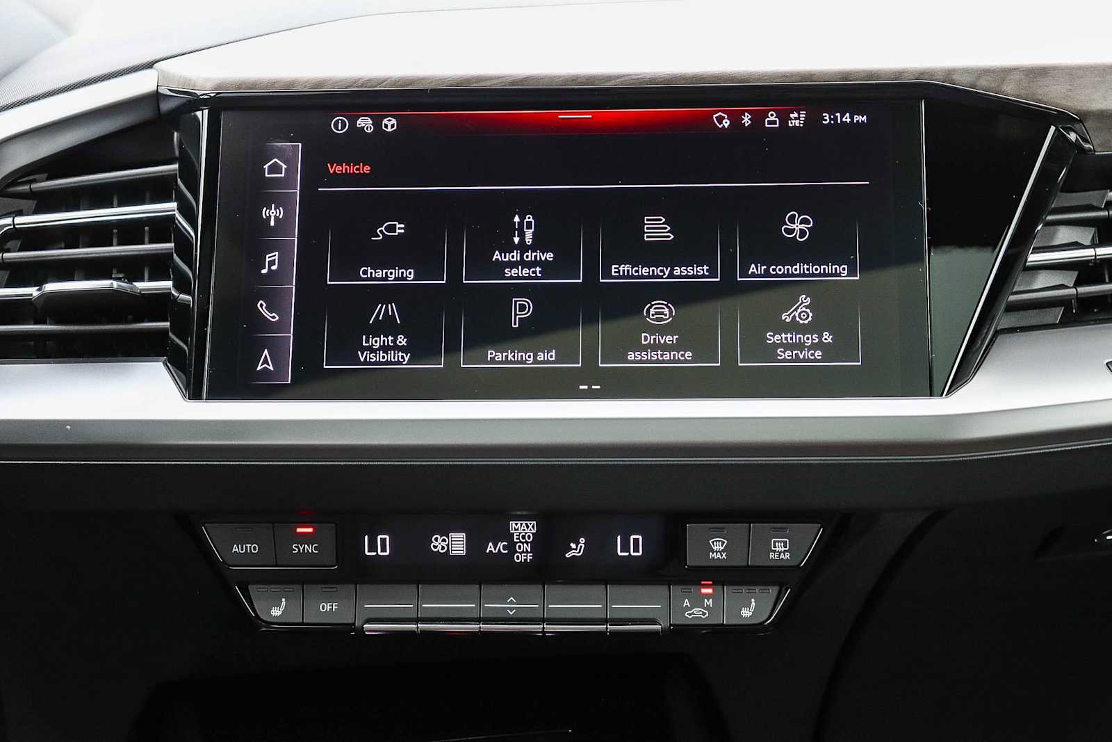 Used 2023 Audi Q4 e-tron Prestige image 17