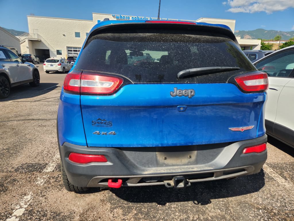 Used 2017 Jeep Cherokee Trailhawk w/ Comfort/Convenience Group AWD/4WD image 9