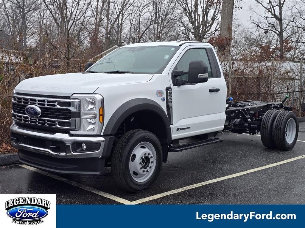 New 2026 Ford F550 4x4 Regular Cab Super Duty w/ XLT Value Package image 1