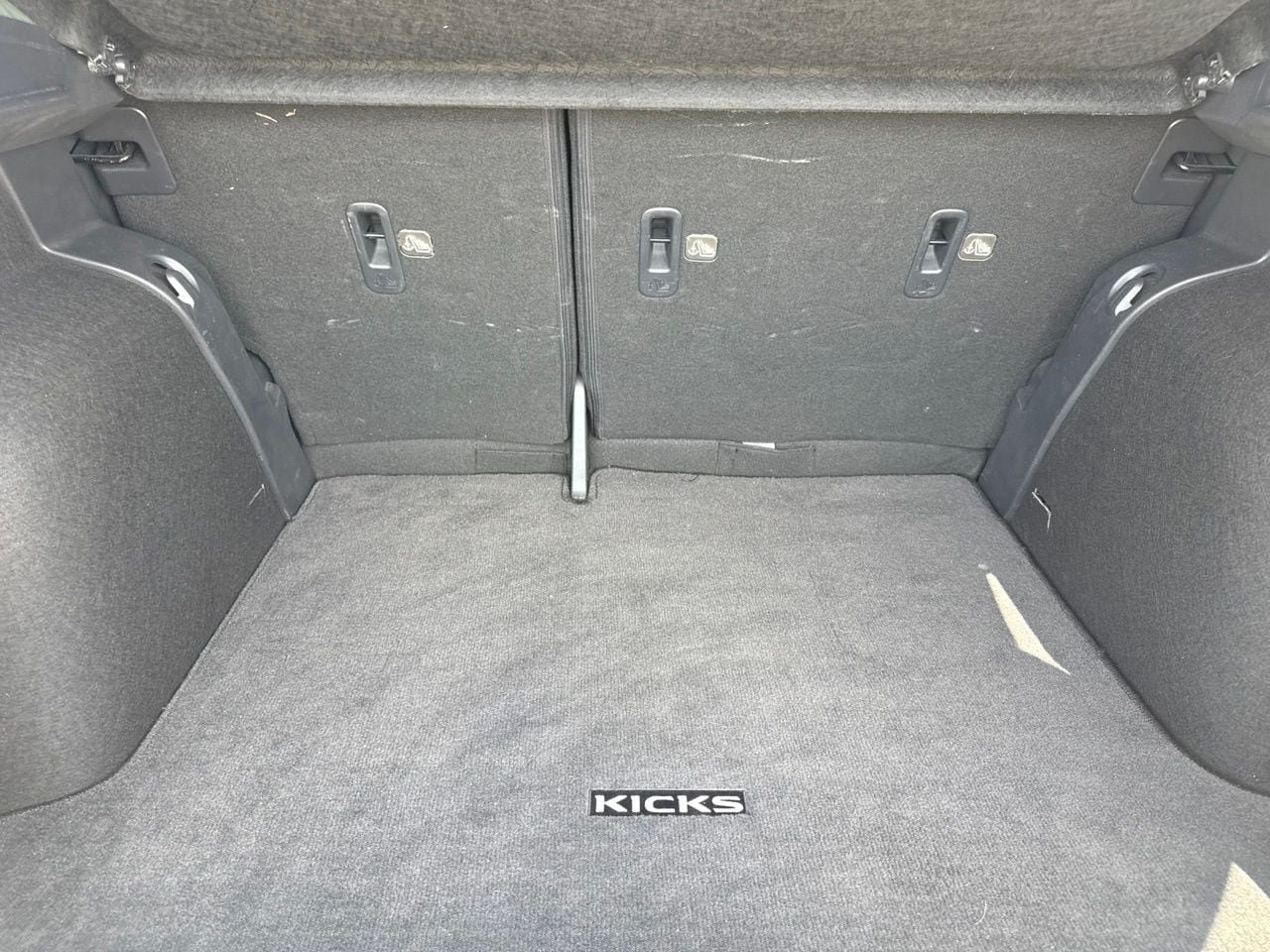 Certified 2019 Nissan Kicks SR w/ SR Premium Package FWD image 32