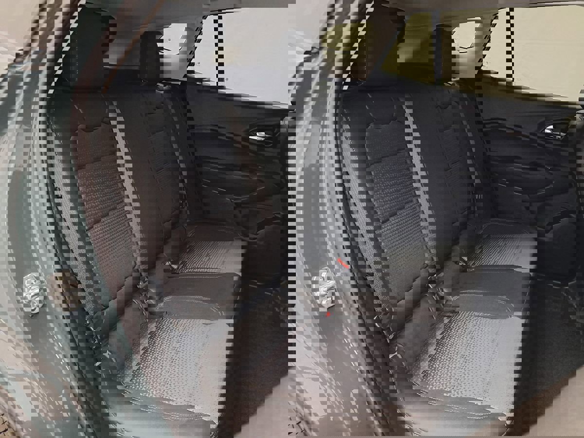 Used 2025 Chevrolet Trax LT image 20