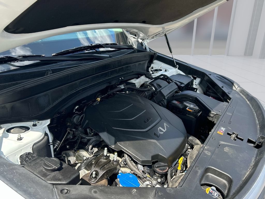Used 2025 Kia Telluride S AWD/4WD image 16