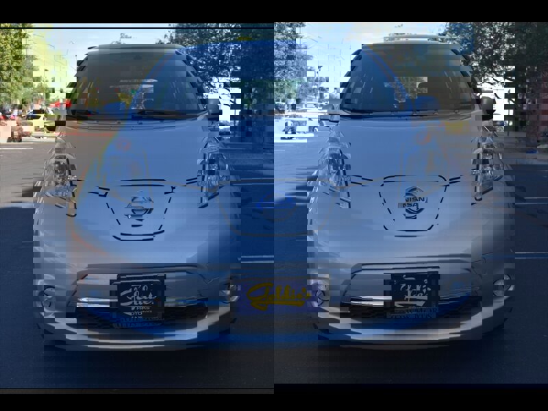 Used 2016 Nissan Leaf SV image 8