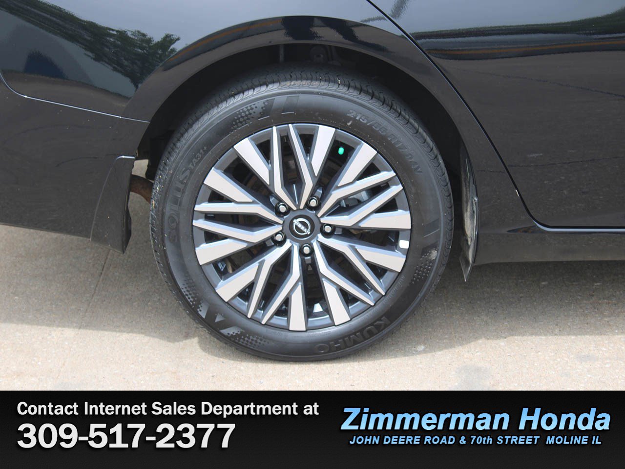 Used 2024 Nissan Altima 2.5 SV w/ SV Premium Package AWD/4WD image 22