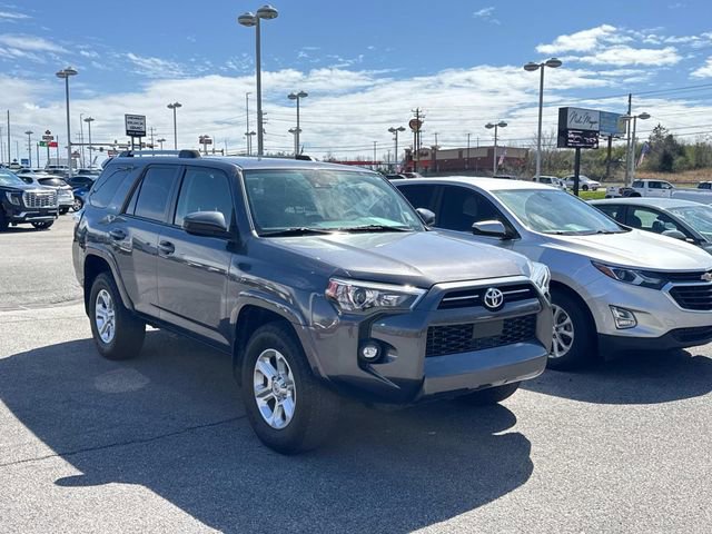 Used 2021 Toyota 4Runner SR5 image 2