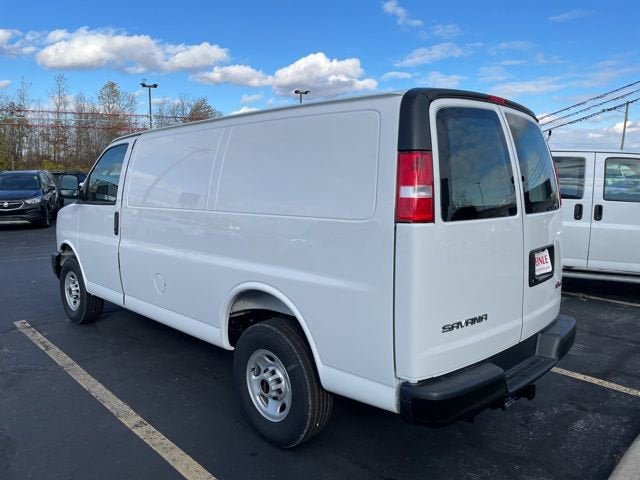 New 2025 GMC Savana 2500 w/ Driver Convenience Package RWD image 3