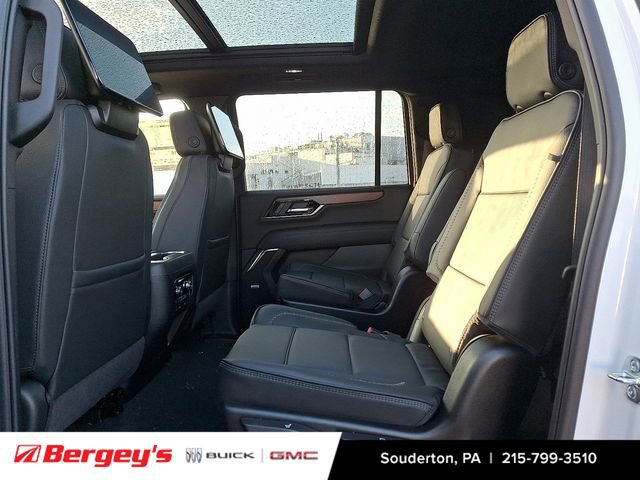 New 2026 GMC Yukon XL Denali w/ Denali Reserve Package image 7