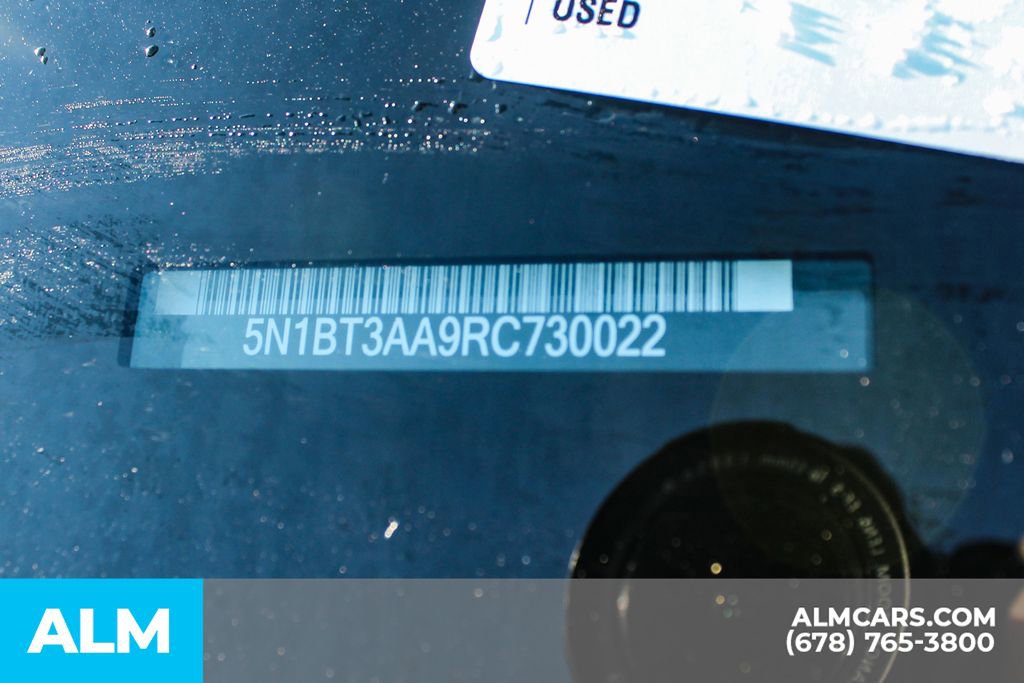 Used 2024 Nissan Rogue S image 41