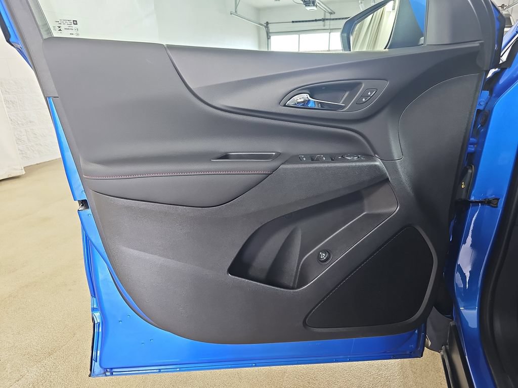 Certified 2024 Chevrolet Equinox RS AWD/4WD image 32