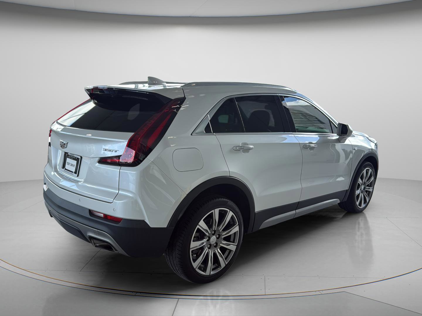 Used 2020 Cadillac XT4 Premium Luxury FWD image 18