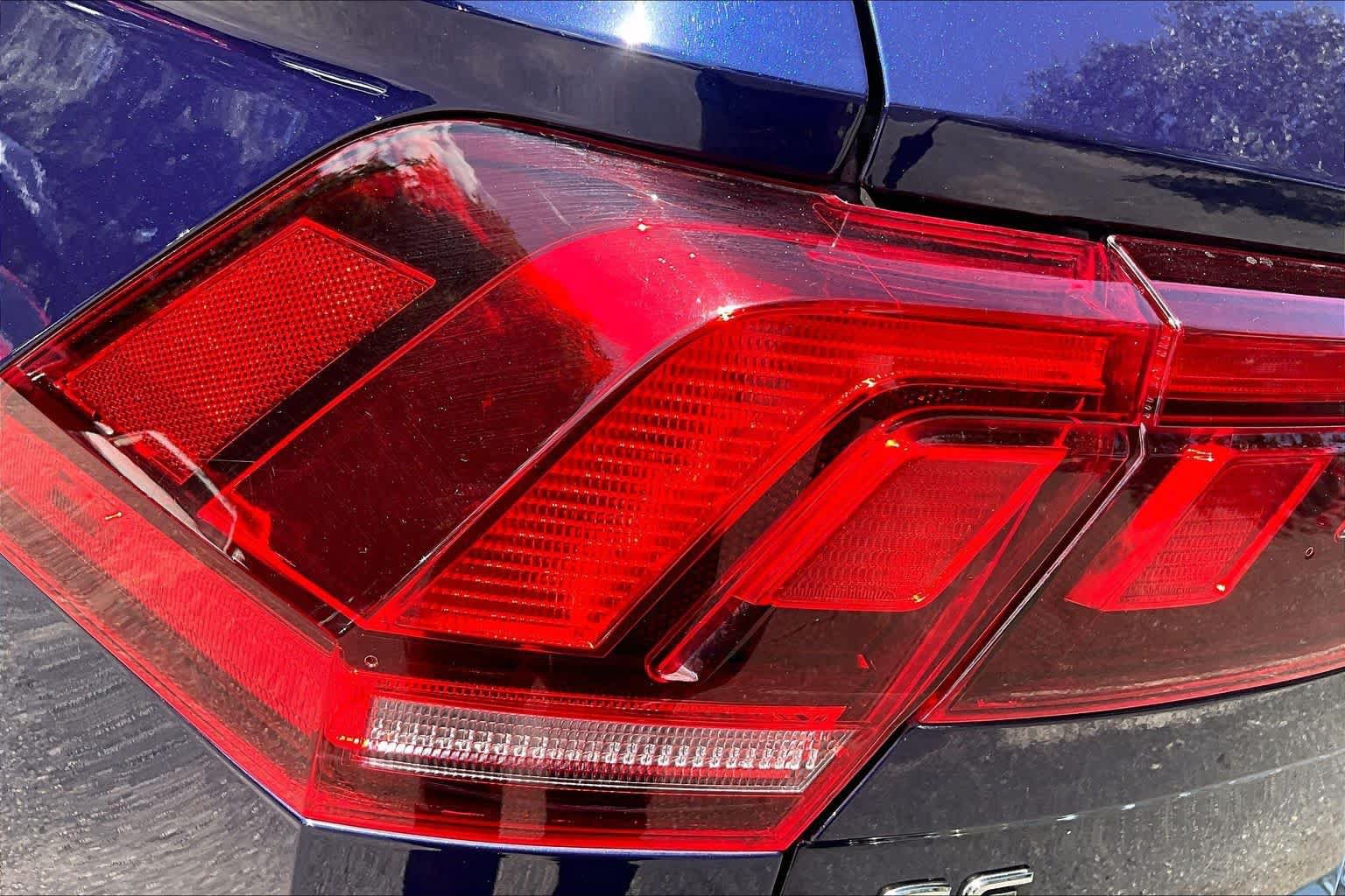 Used 2023 Volkswagen Tiguan SE FWD image 29