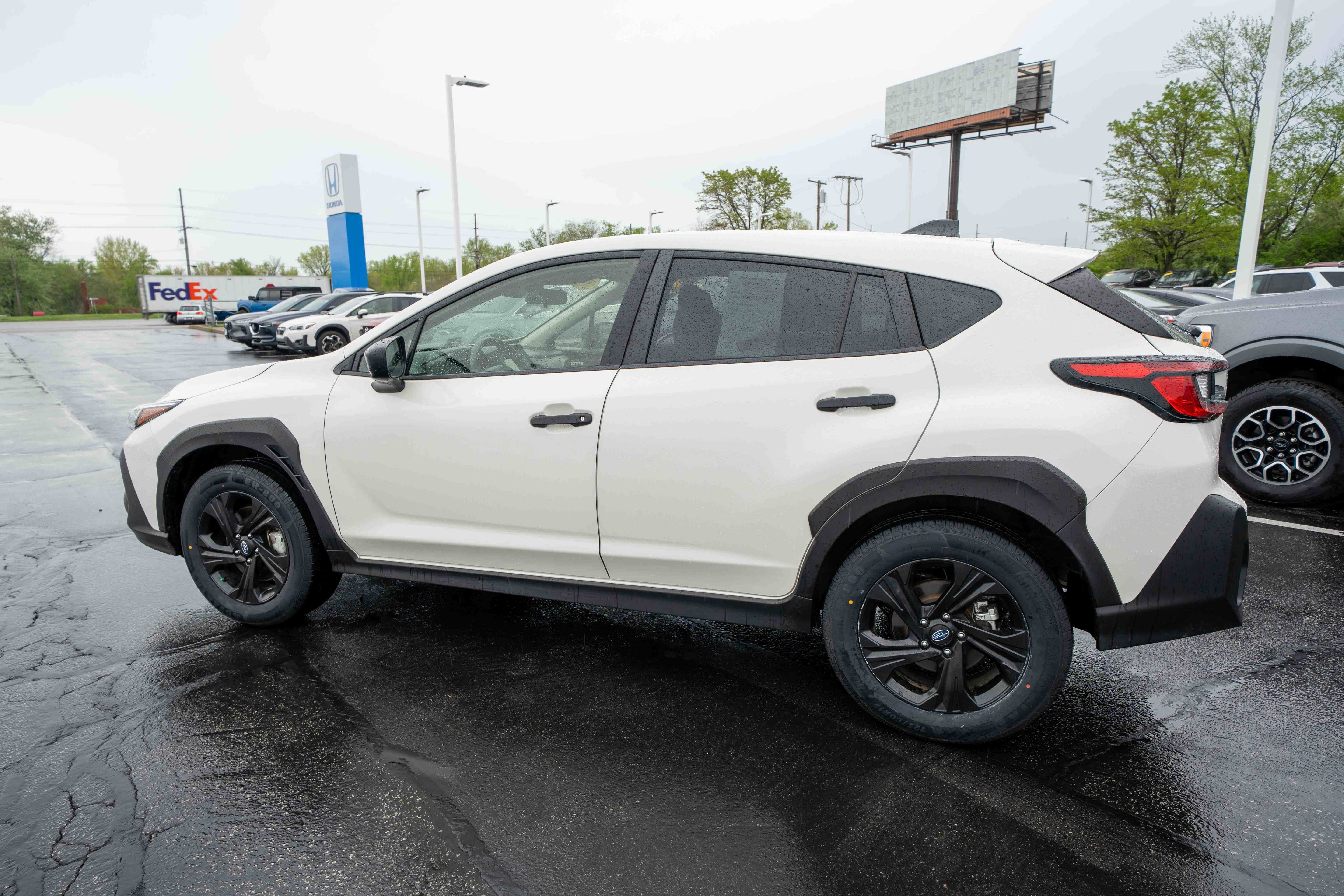 Used 2024 Subaru Crosstrek 2.0i AWD/4WD image 4