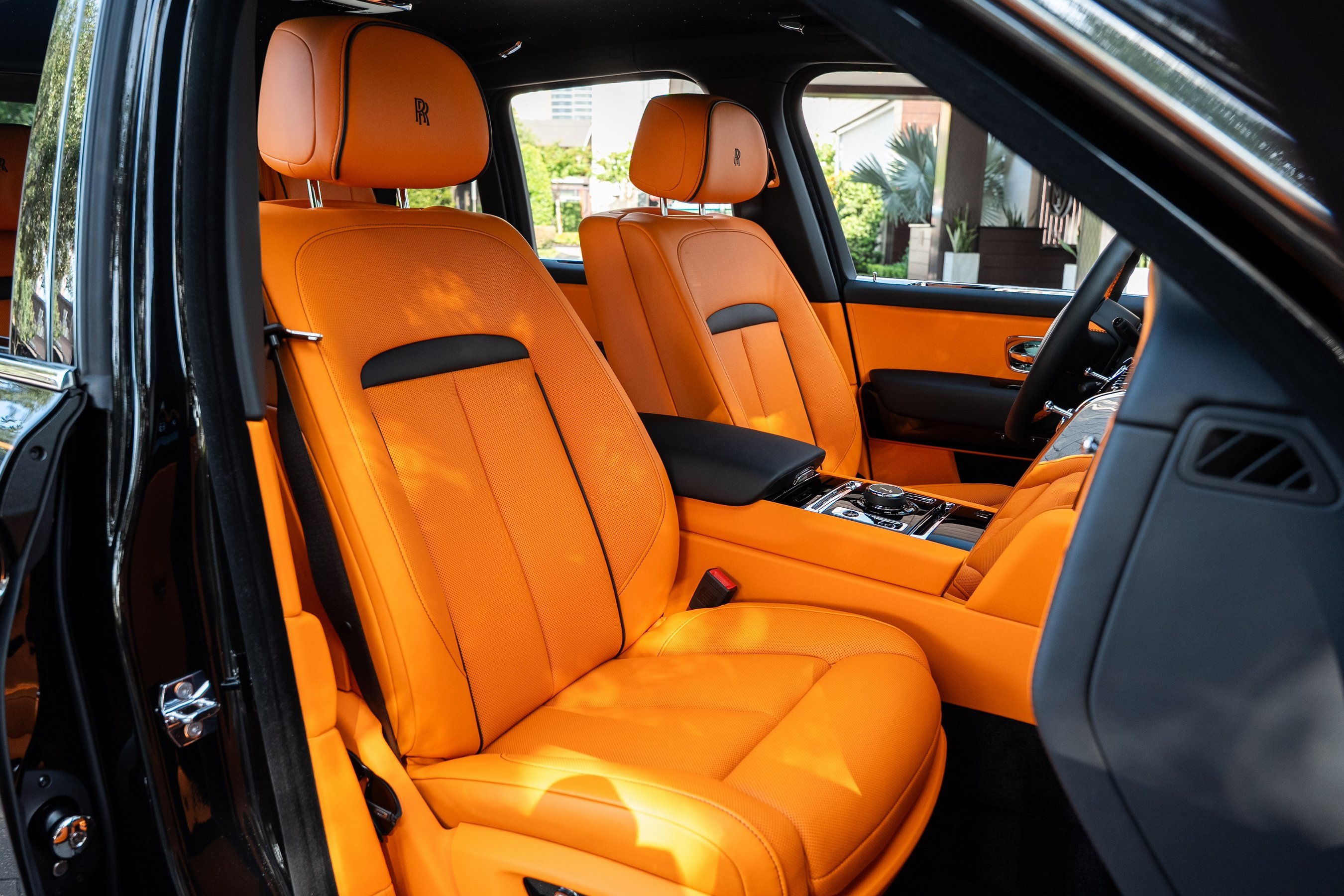 Used 2025 Rolls-Royce Cullinan image 64