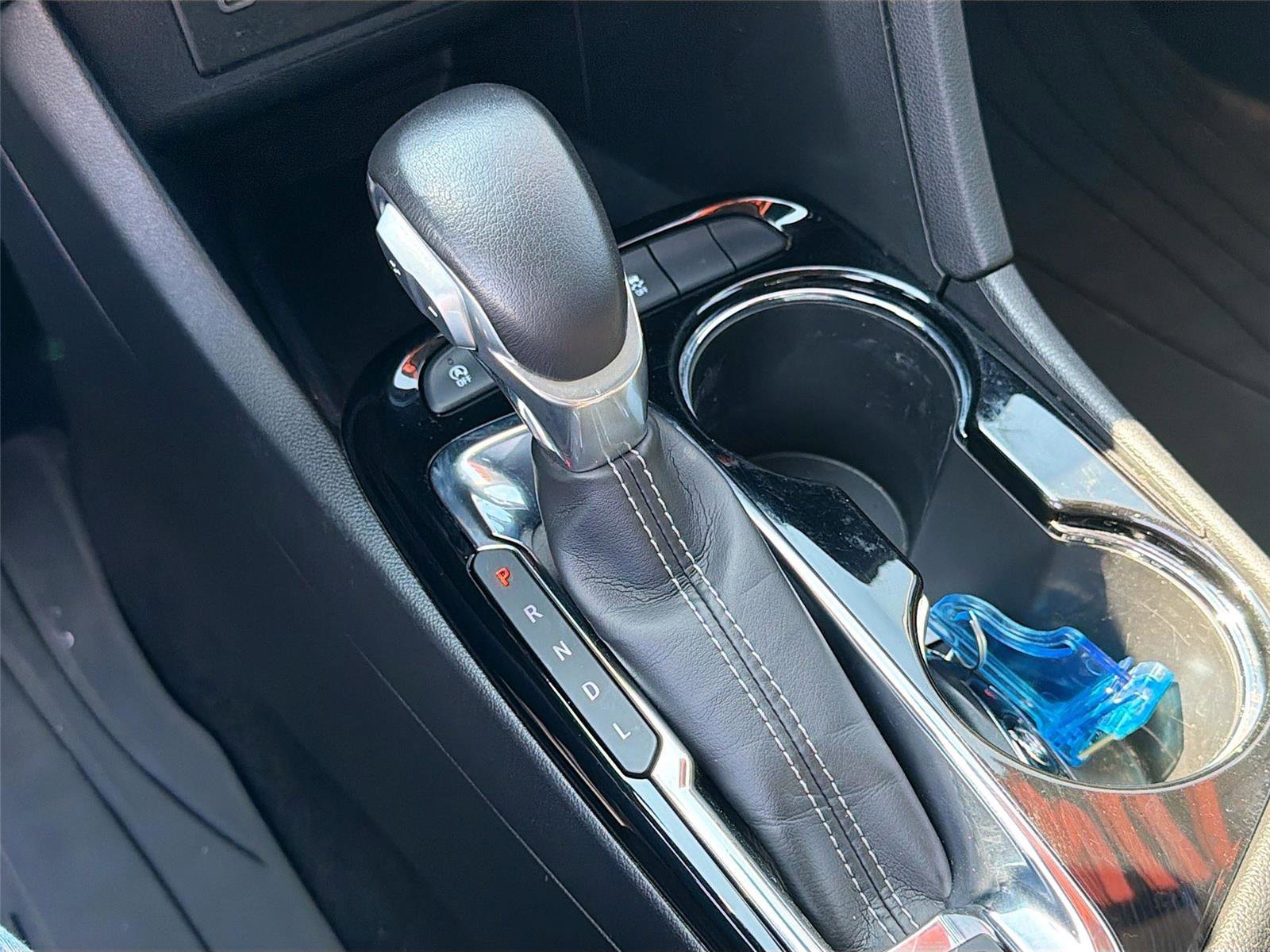 Used 2023 Buick Encore GX Select image 17