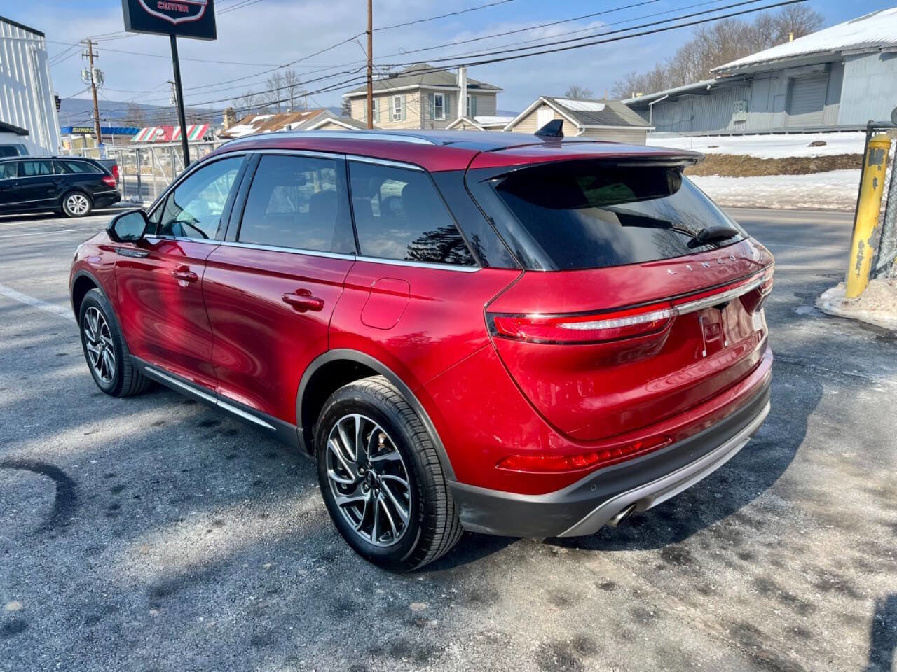 Used 2021 Lincoln Corsair Standard AWD 4dr SUV w/ Equipment Group 101A image 4