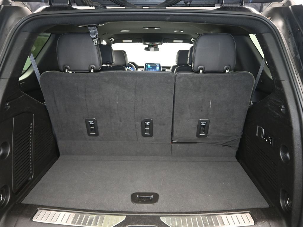 Used 2023 Chevrolet Tahoe Premier image 11