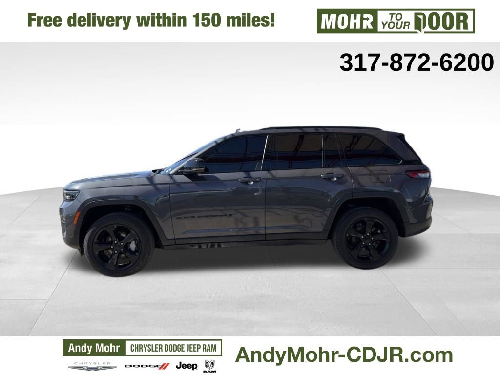 Used 2024 Jeep Grand Cherokee Limited w/ Luxury Tech Group II image 4