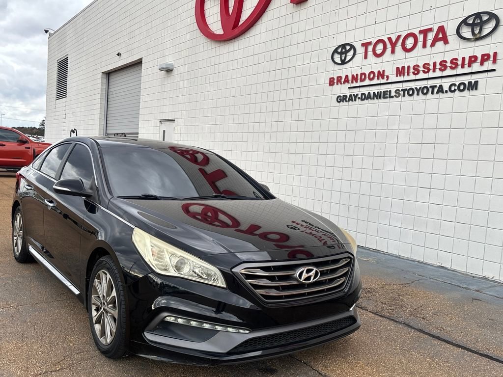 Used 2016 Hyundai Sonata Limited w/ Cargo Package image 3