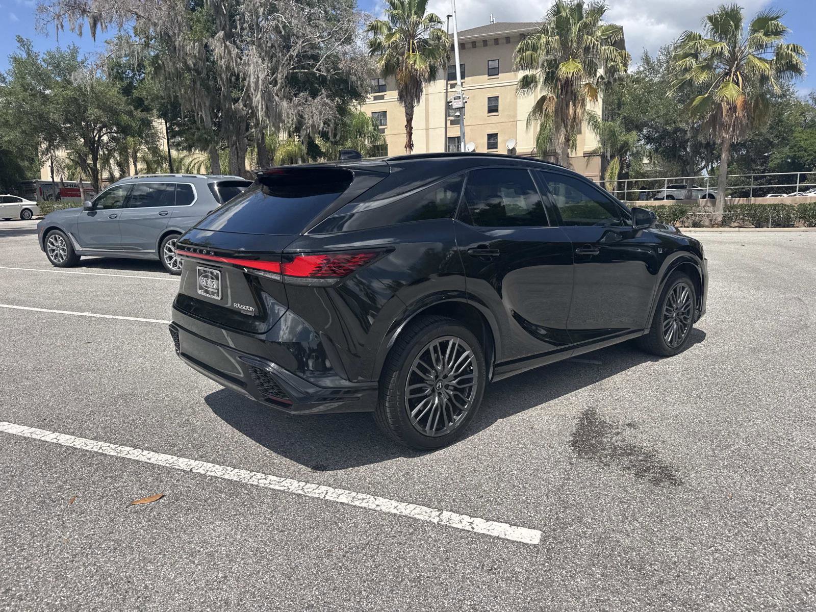 Used 2023 Lexus RX 500h F Sport w/ Accessory Package (2T) image 4