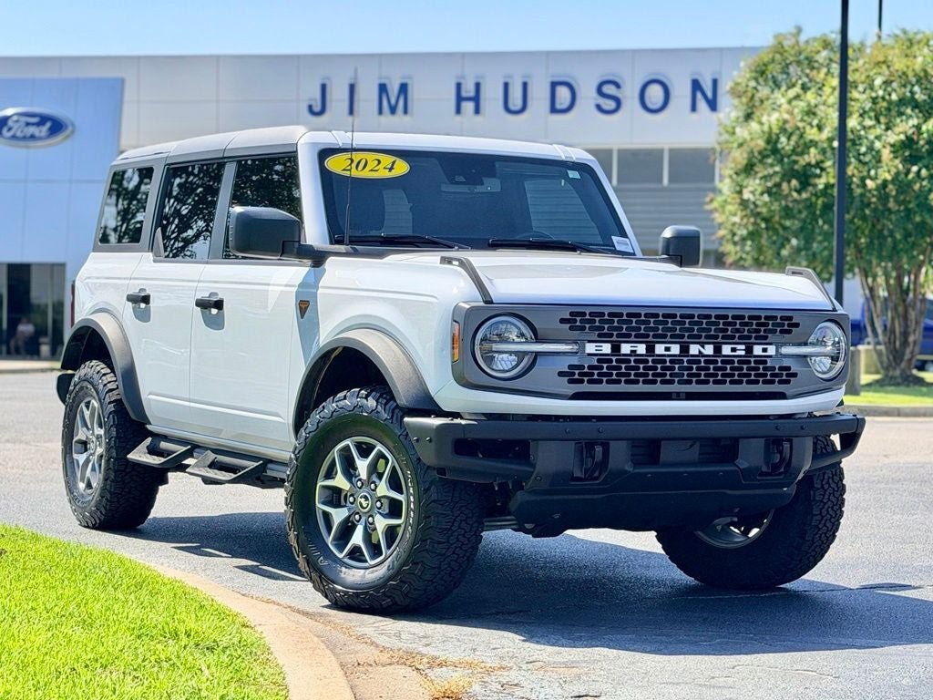 Used 2024 Ford Bronco Badlands AWD/4WD image 2