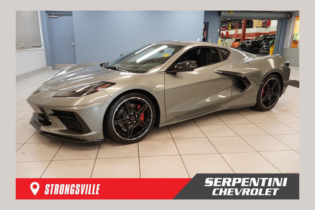Used 2022 Chevrolet Corvette Stingray Preferred Cpe w/ Battery Protection Package RWD image 1
