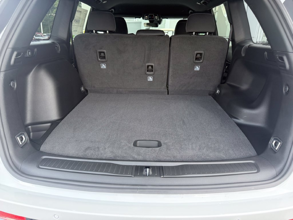 New 2026 Jeep Grand Cherokee Laredo RWD image 18