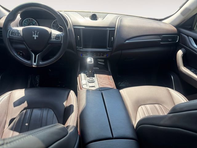 Used 2021 Maserati Levante GranLusso image 10