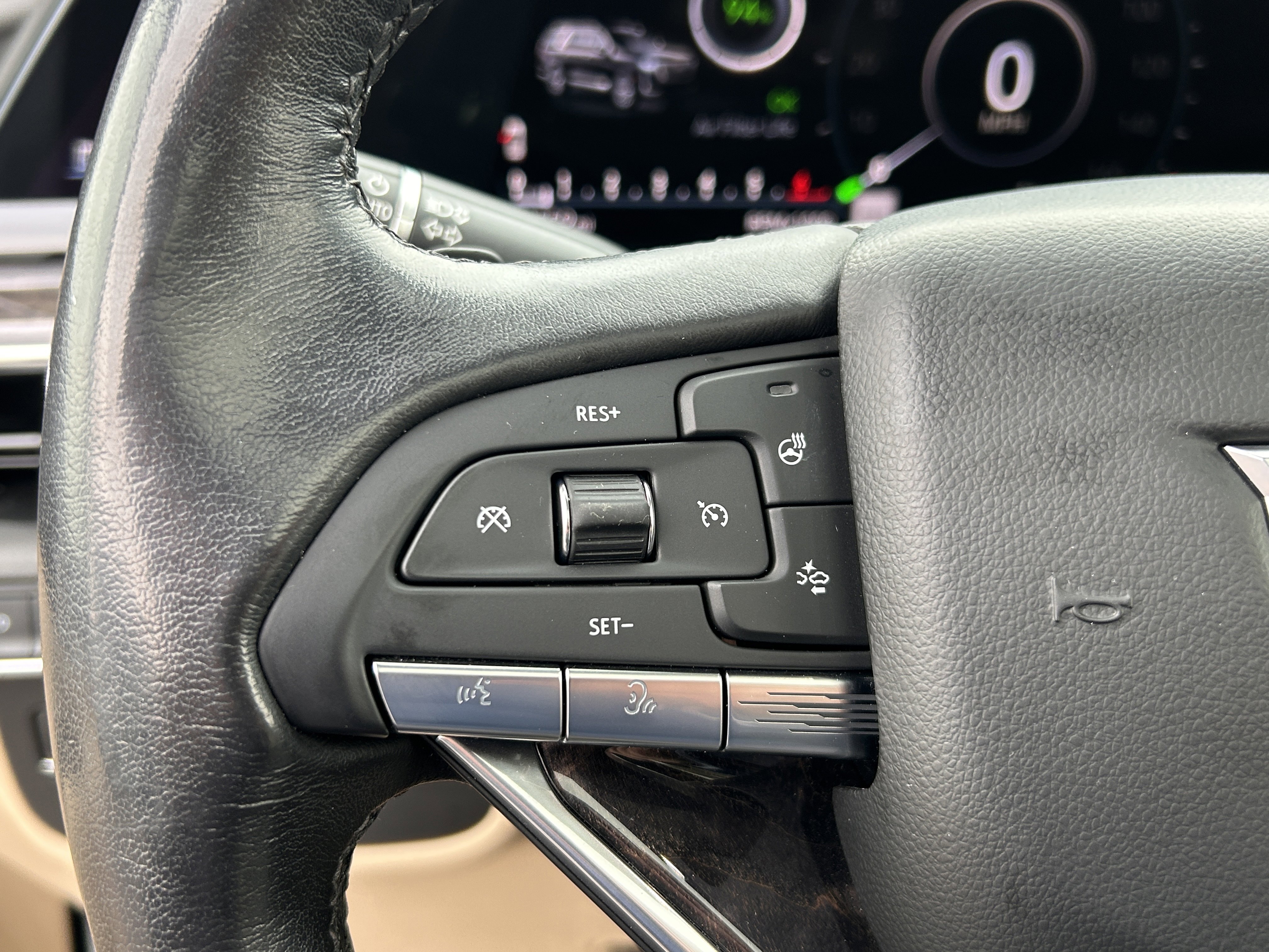 Used 2021 Cadillac Escalade Premium Luxury image 22