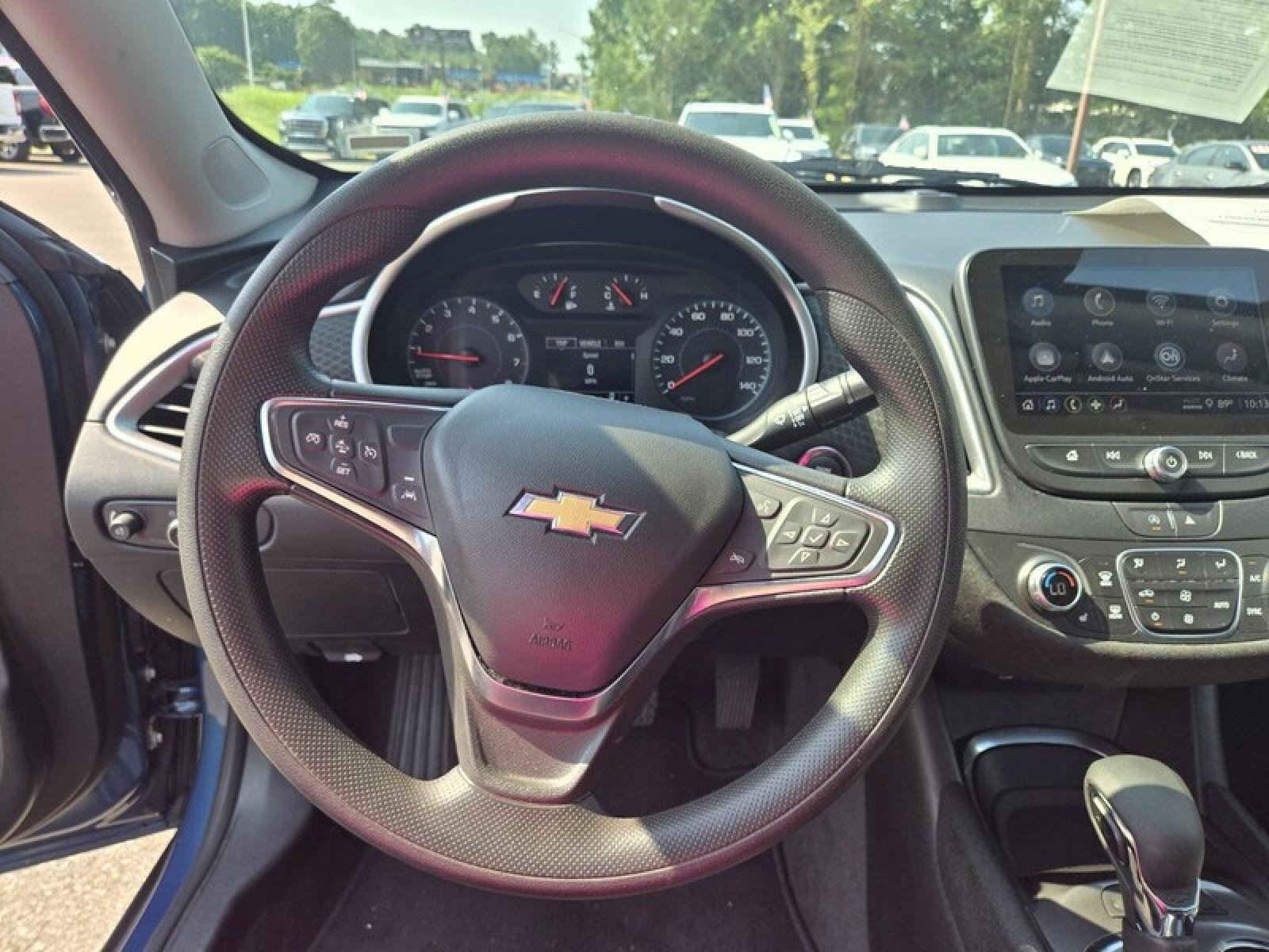 Used 2025 Chevrolet Malibu LT FWD image 9