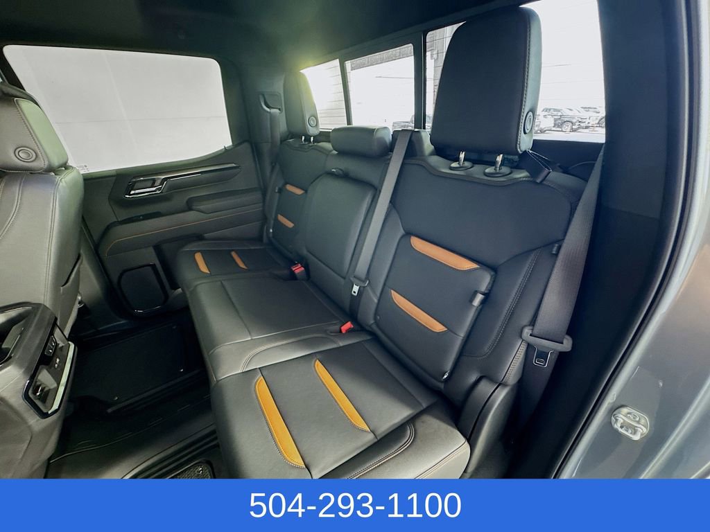 Used 2025 GMC Sierra 1500 AT4 w/ AT4 Premium Package AWD/4WD image 28