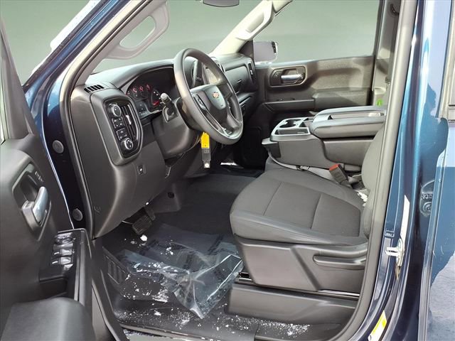 Used 2020 Chevrolet Silverado 1500 Custom w/ Custom Value Package image 14