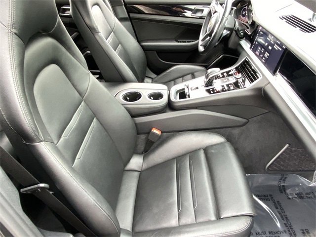 Used 2019 Porsche Panamera 4 image 11
