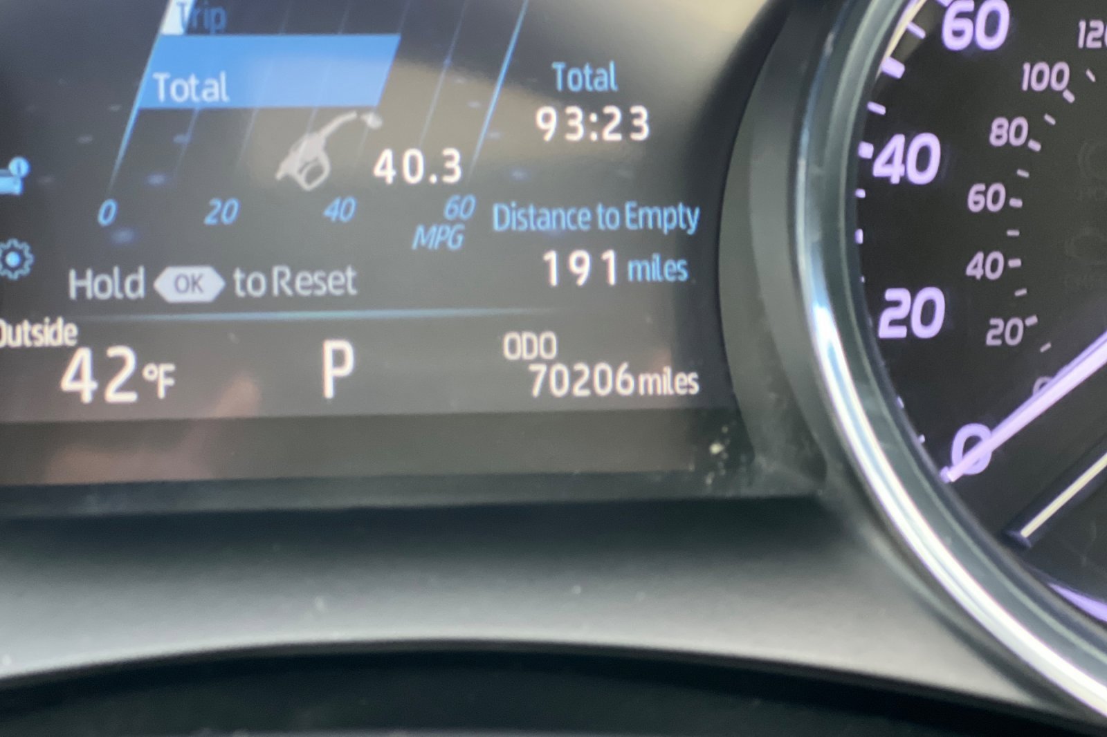 Certified 2020 Toyota Camry XLE w/ Sunroof Package image 22