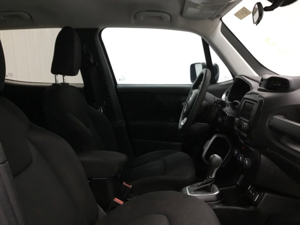 Used 2020 Jeep Renegade Sport w/ Sport Appearance Group image 19